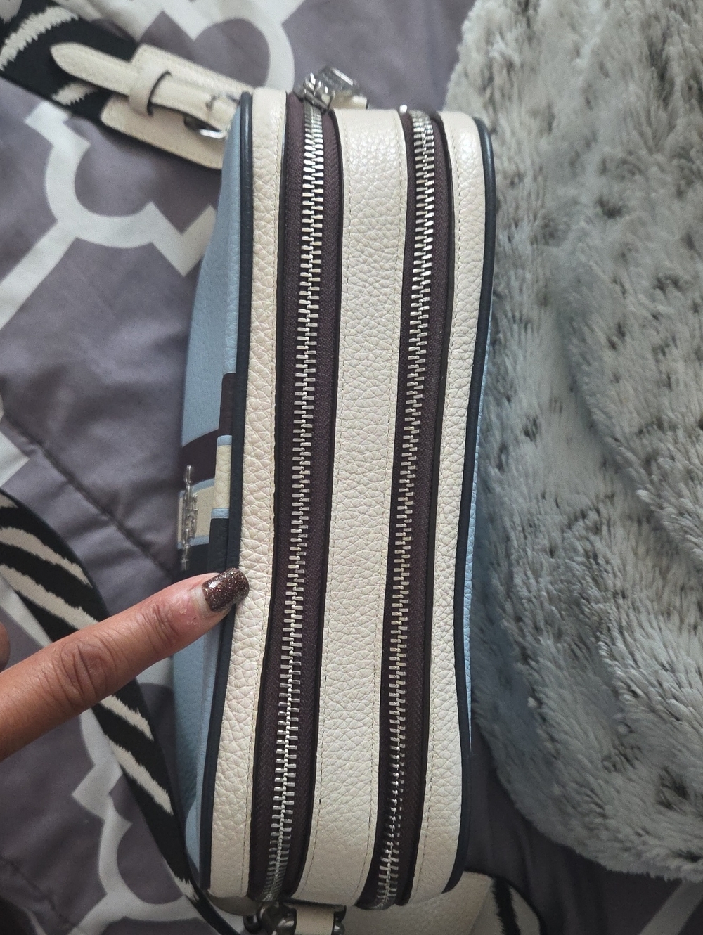 Coach Pale Blue Leather Camera Bag with Stripe Accent - Picture 2 of 8